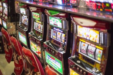btogel Fish Hunter arcade gameplay with animated fish targets
